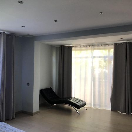 Villa With Heated Pool And Jacuzzi Close To Puerto Banus And Beach エステポナ エクステリア 写真