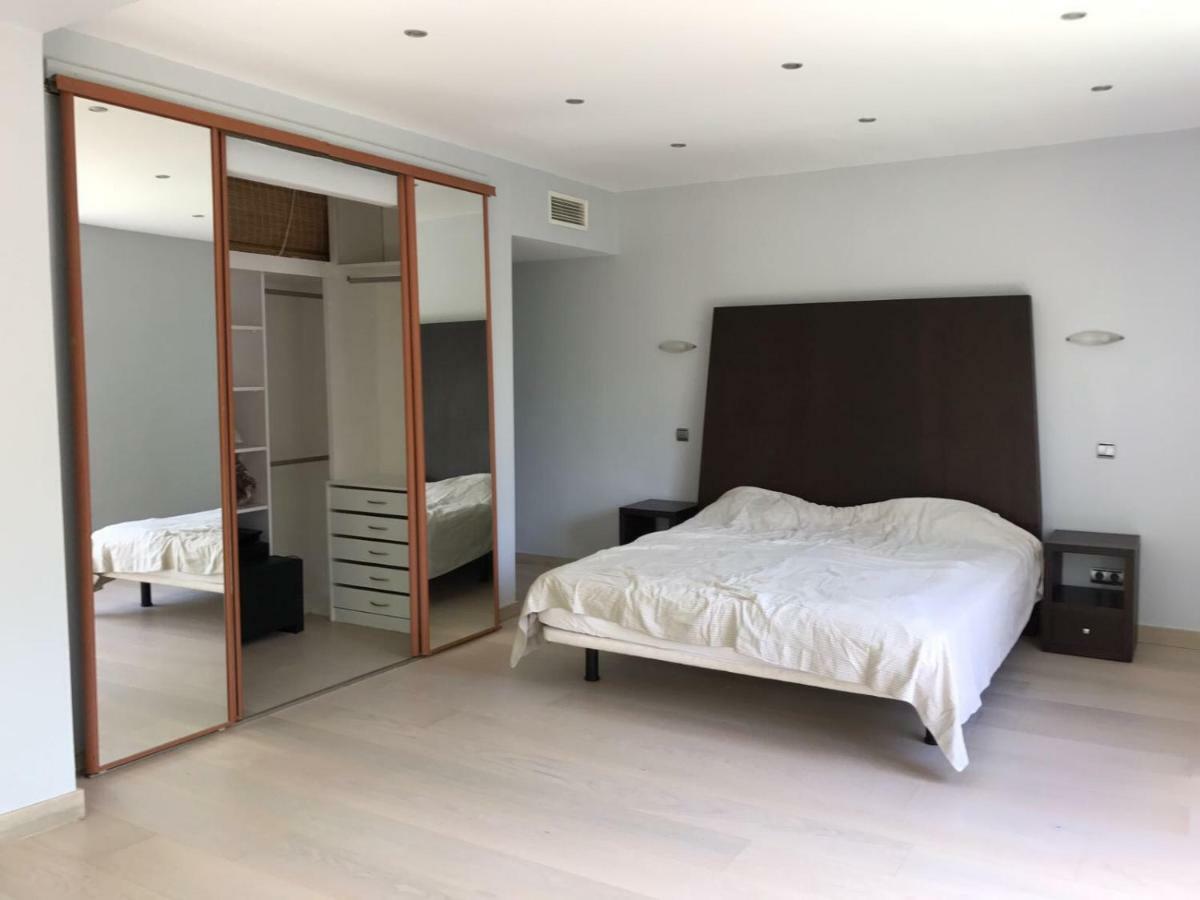 Villa With Heated Pool And Jacuzzi Close To Puerto Banus And Beach エステポナ エクステリア 写真