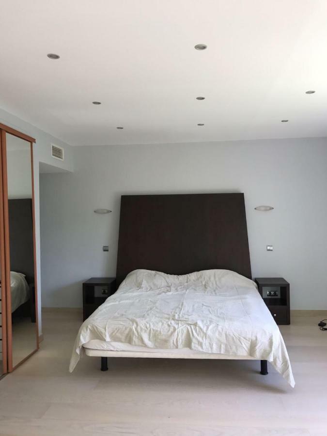 Villa With Heated Pool And Jacuzzi Close To Puerto Banus And Beach エステポナ エクステリア 写真